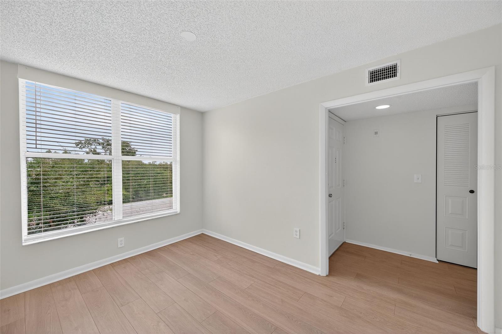 3730 PINEBROOK CIR #408