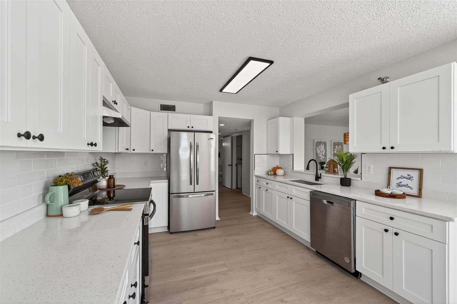 3730 PINEBROOK CIR #408