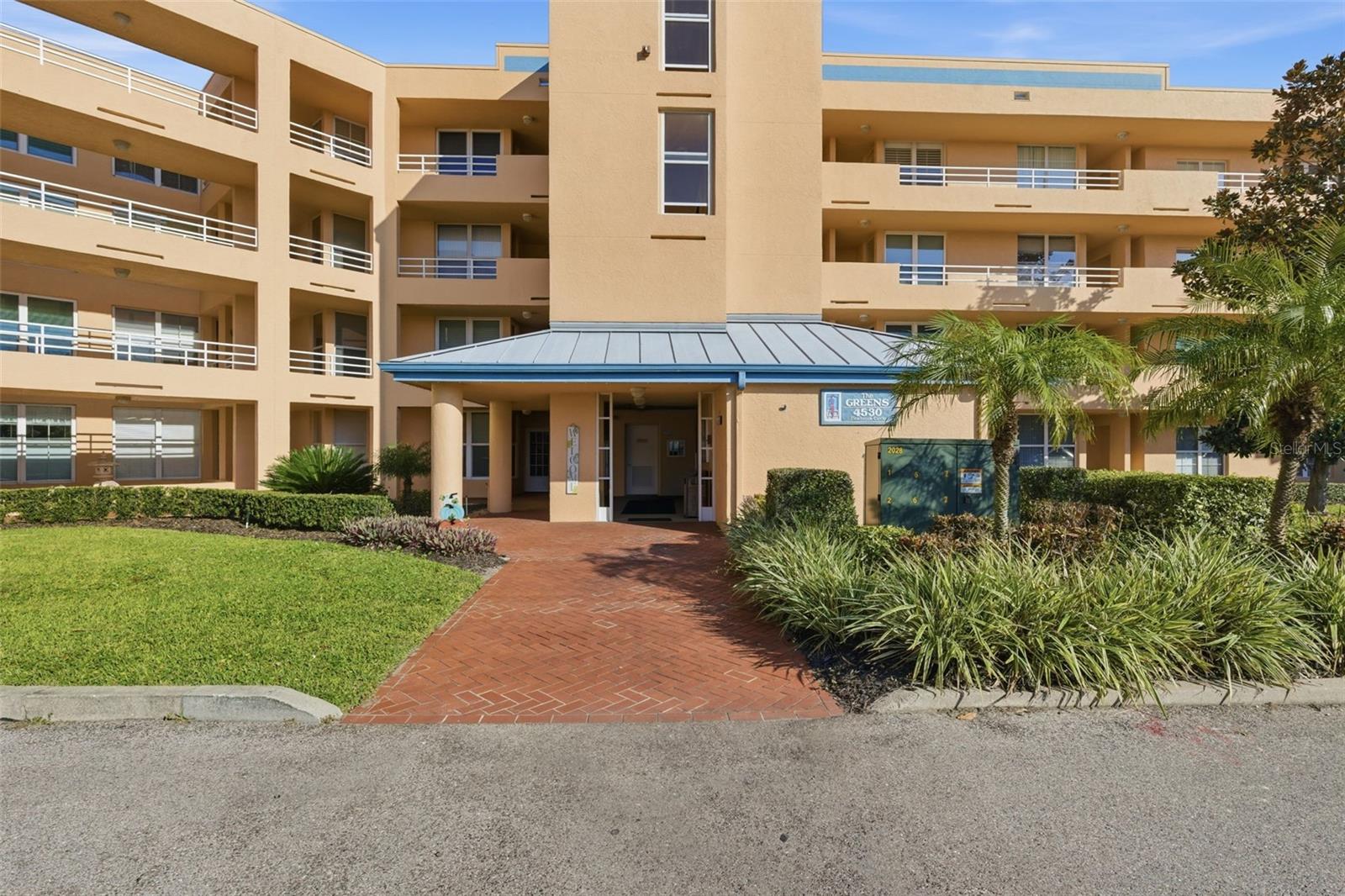 4530 PINEBROOK CIR #301