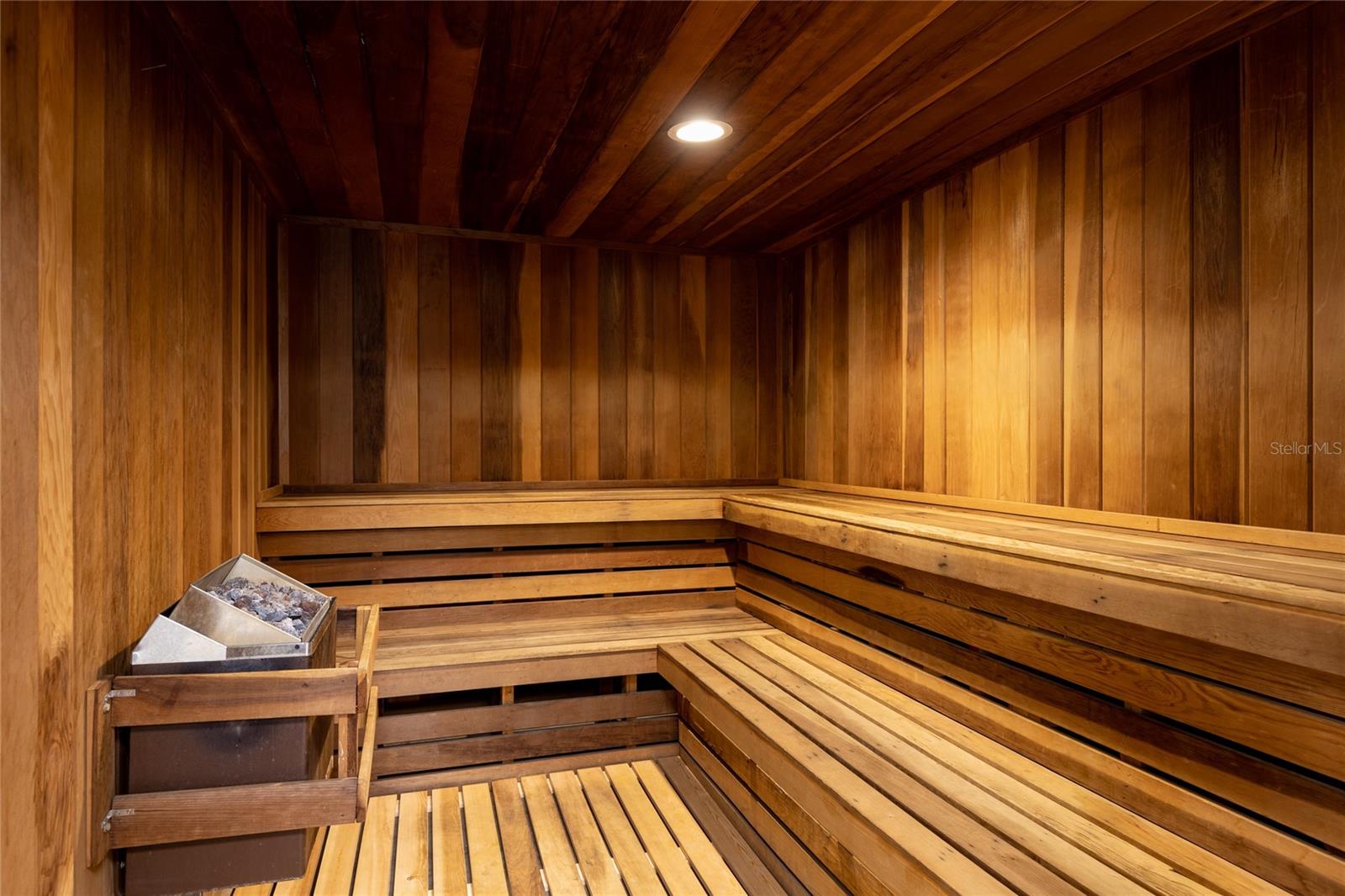 7050 SUNSET DR S #509