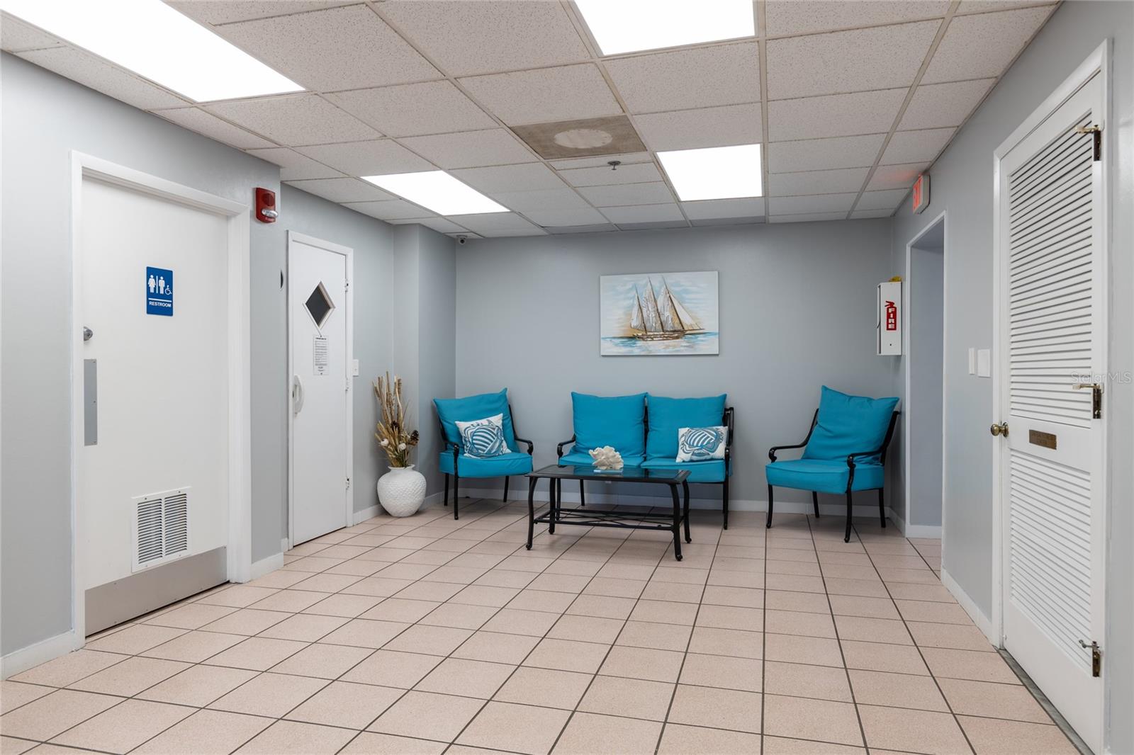 7050 SUNSET DR S #509