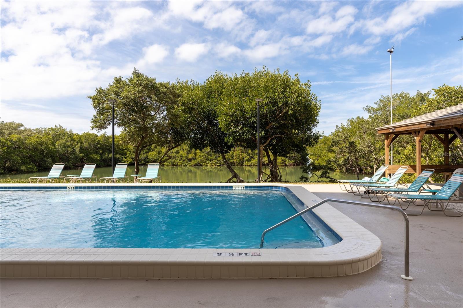 7050 SUNSET DR S #509