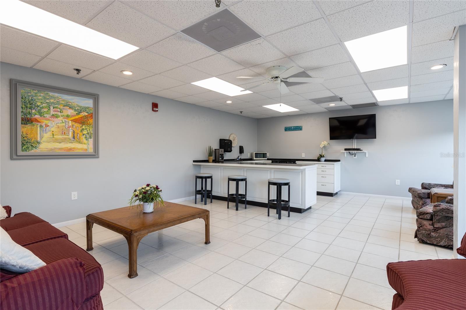 7050 SUNSET DR S #509