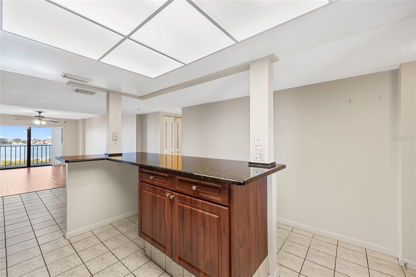 7050 SUNSET DR S #509