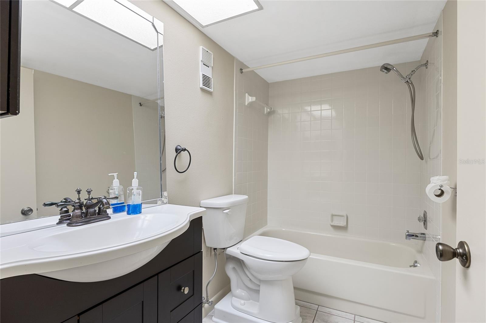 7050 SUNSET DR S #509