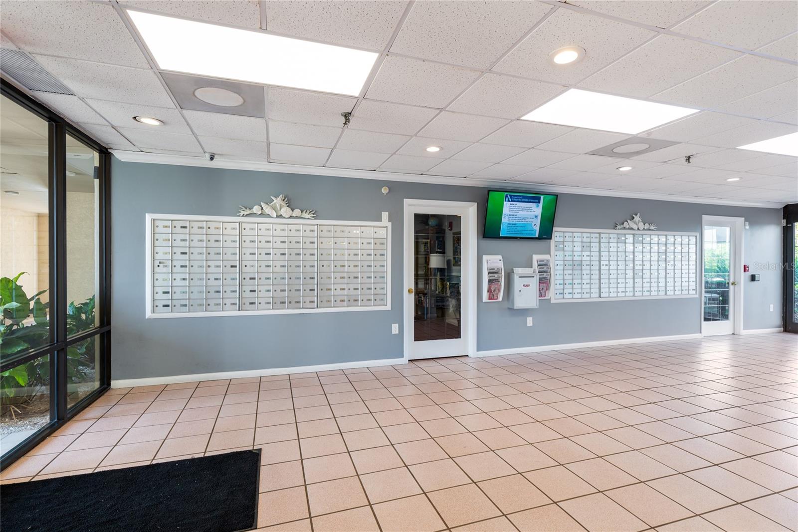 7050 SUNSET DR S #509