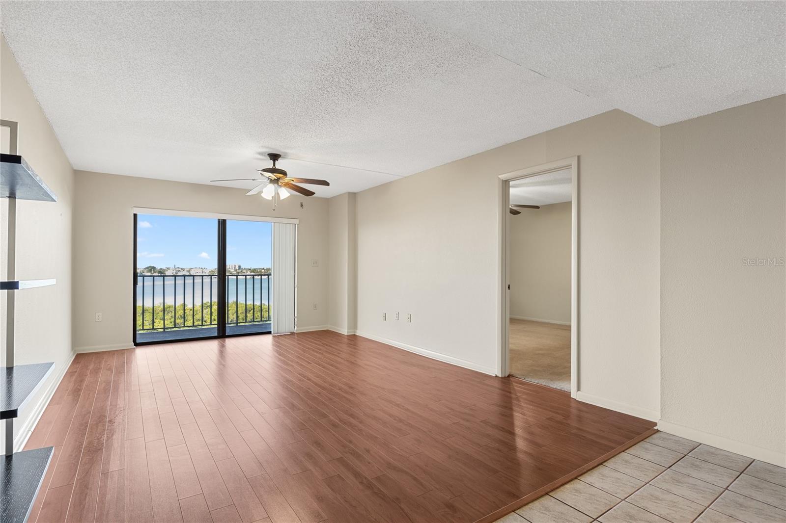 7050 SUNSET DR S #509