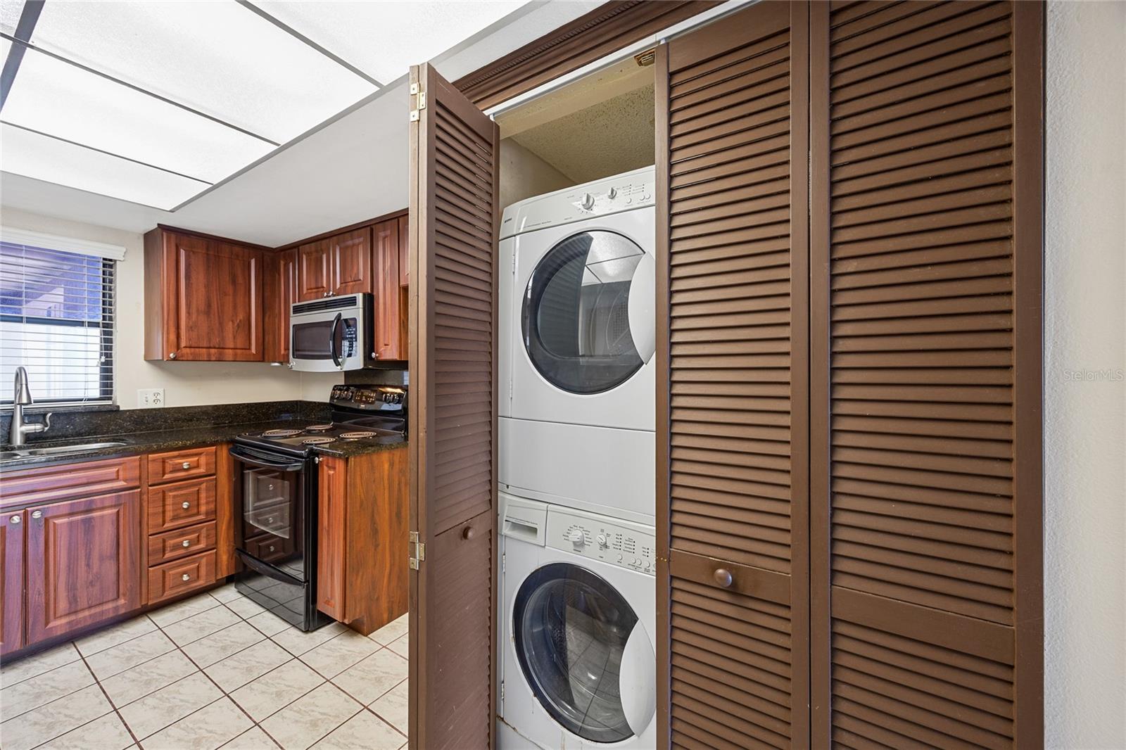 7050 SUNSET DR S #509