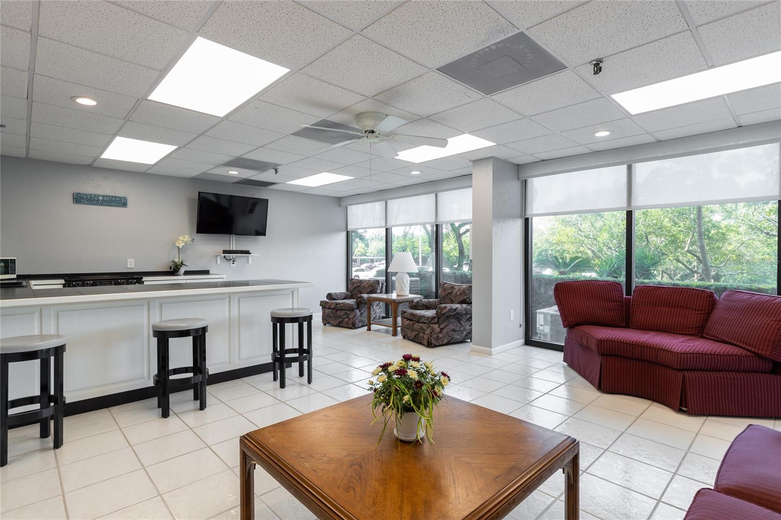 7050 SUNSET DR S #509