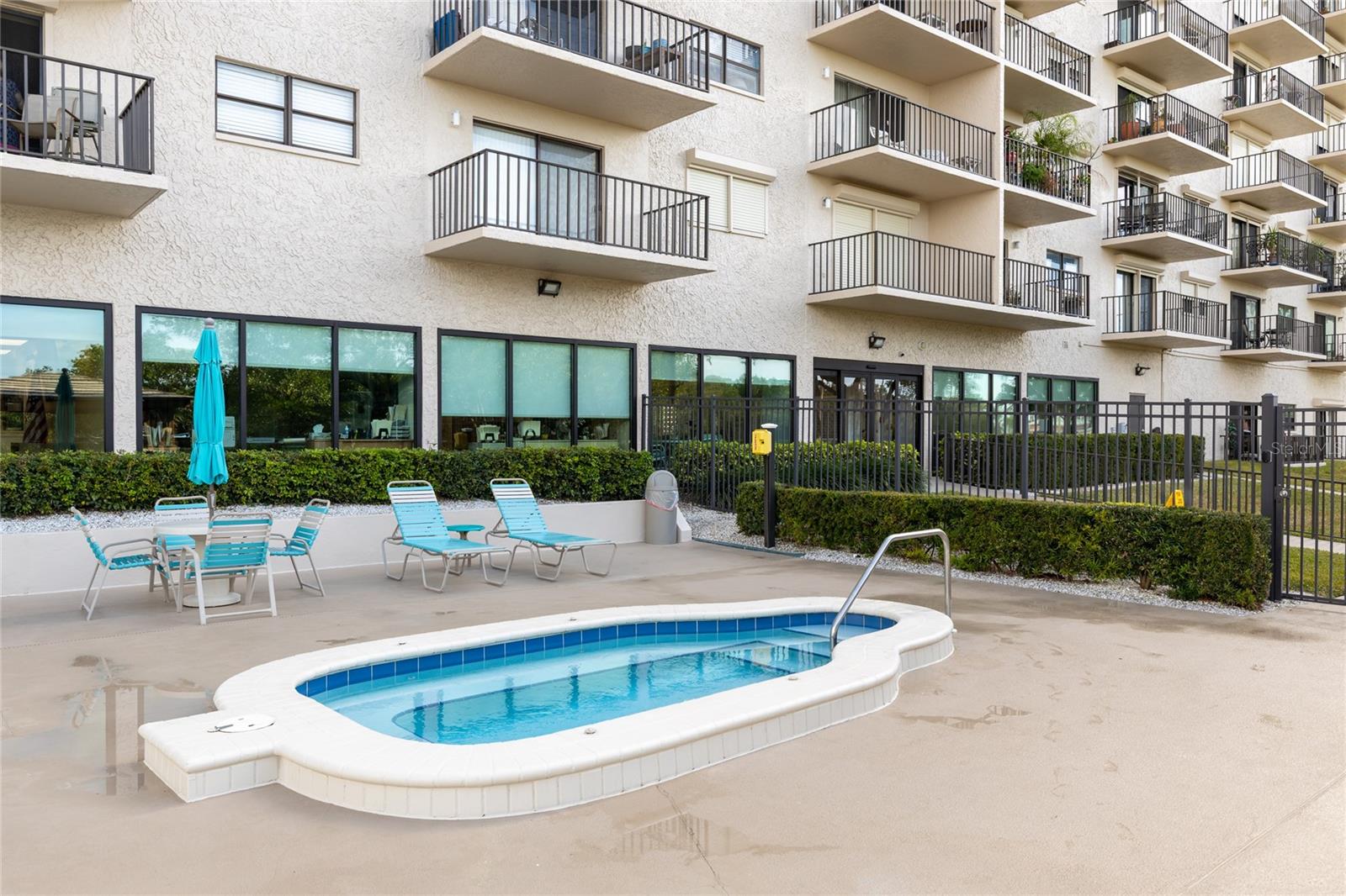 7050 SUNSET DR S #509