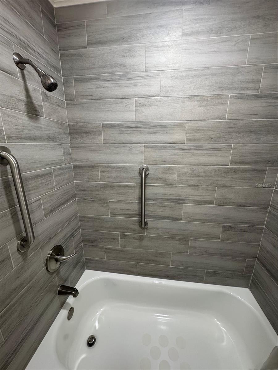 204 47TH AVENUE DR W #125