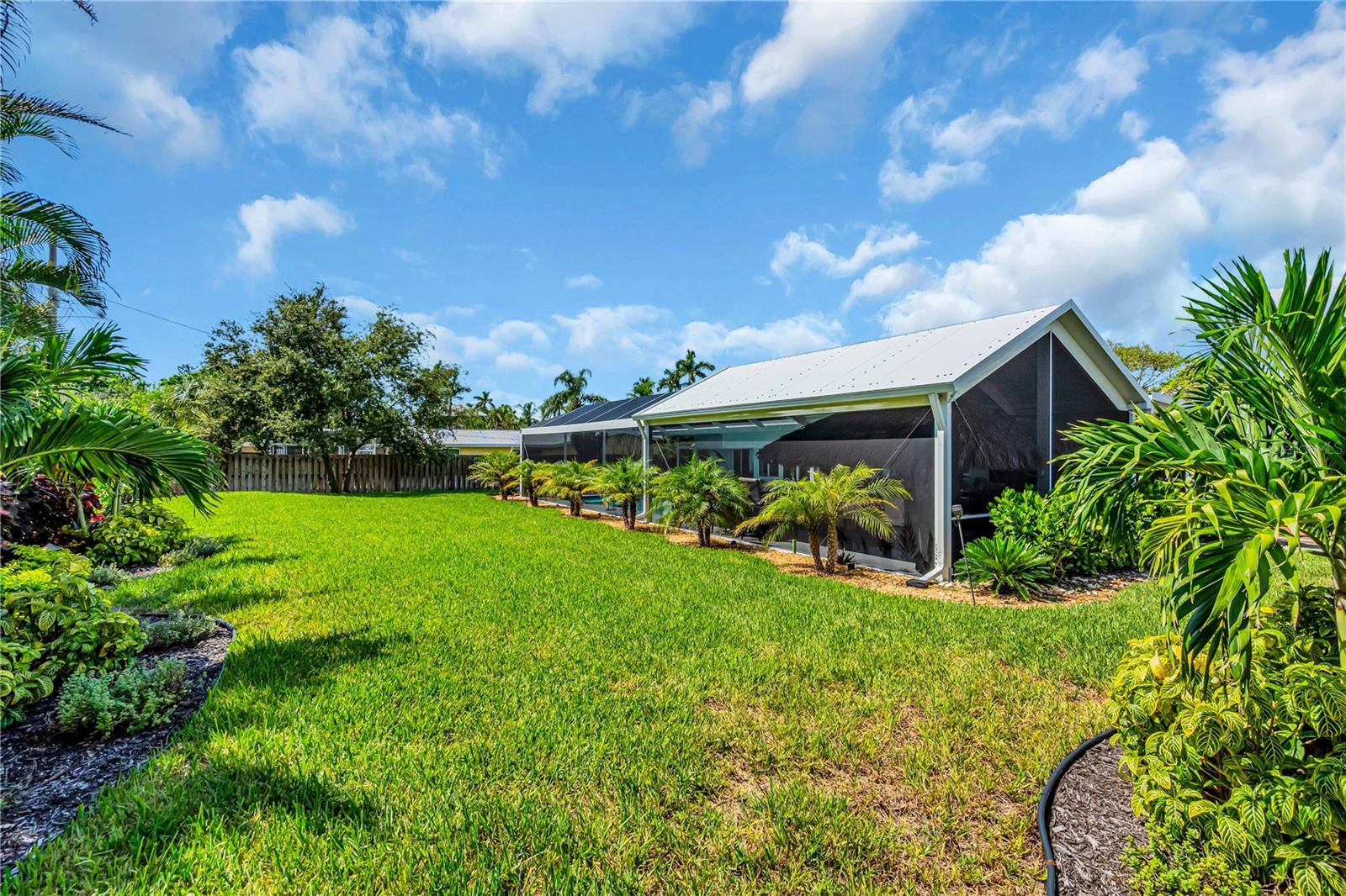 7817 ALHAMBRA DR