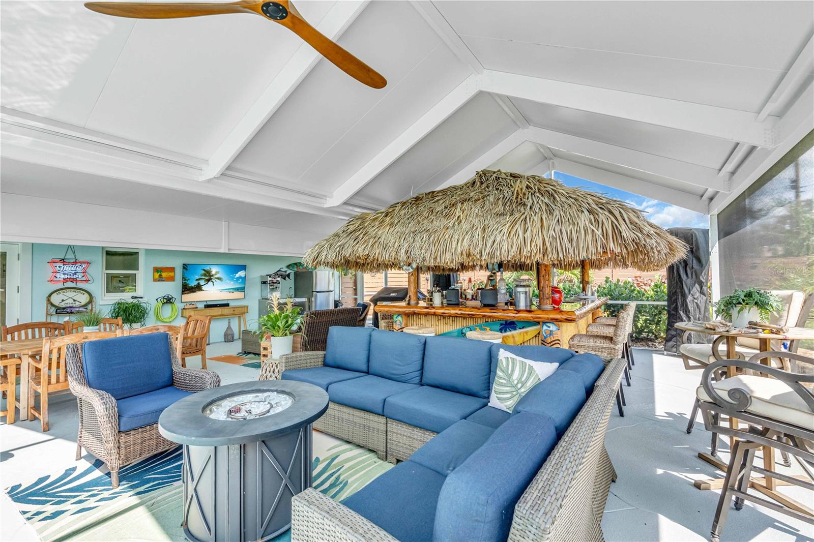 7817 ALHAMBRA DR