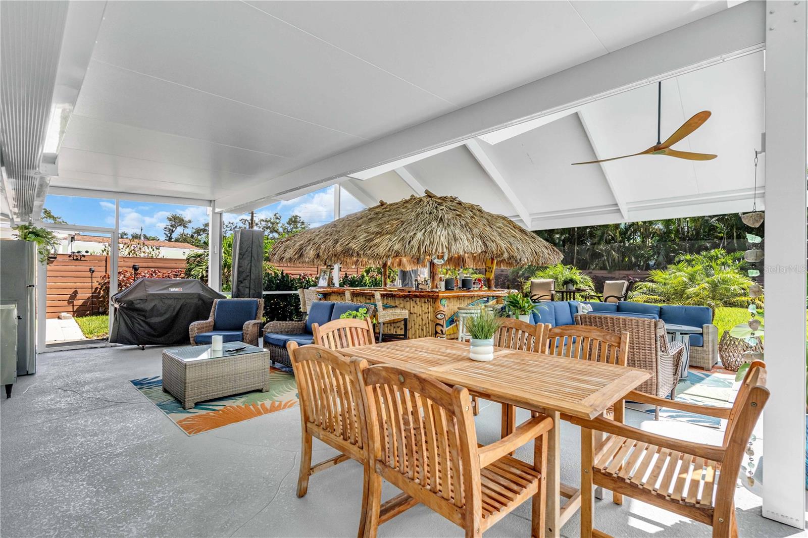 7817 ALHAMBRA DR