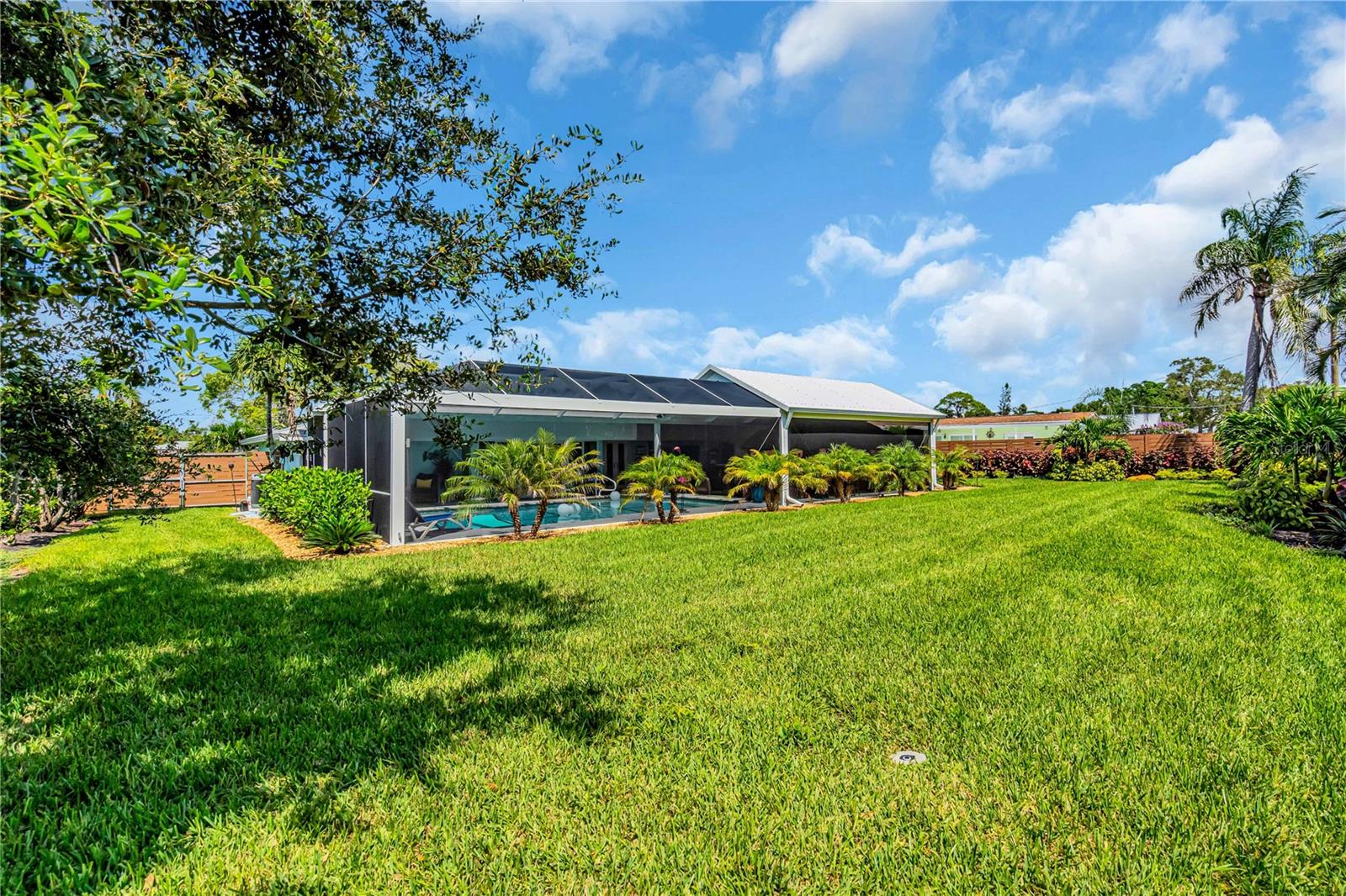 7817 ALHAMBRA DR