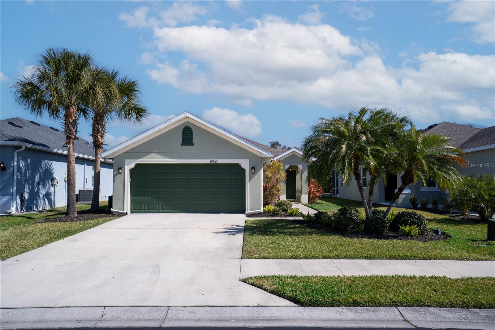 5910 OAK MILL TER