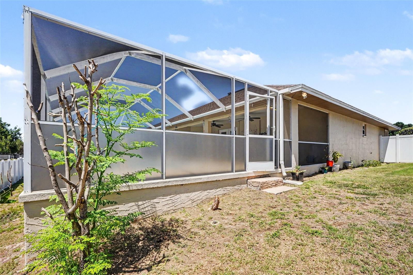 113 SHADDOCK DR