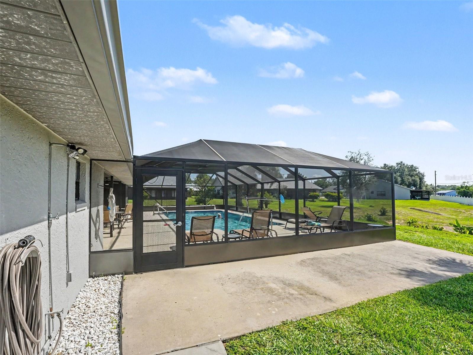 1717 W ORANGEWOOD LN #4
