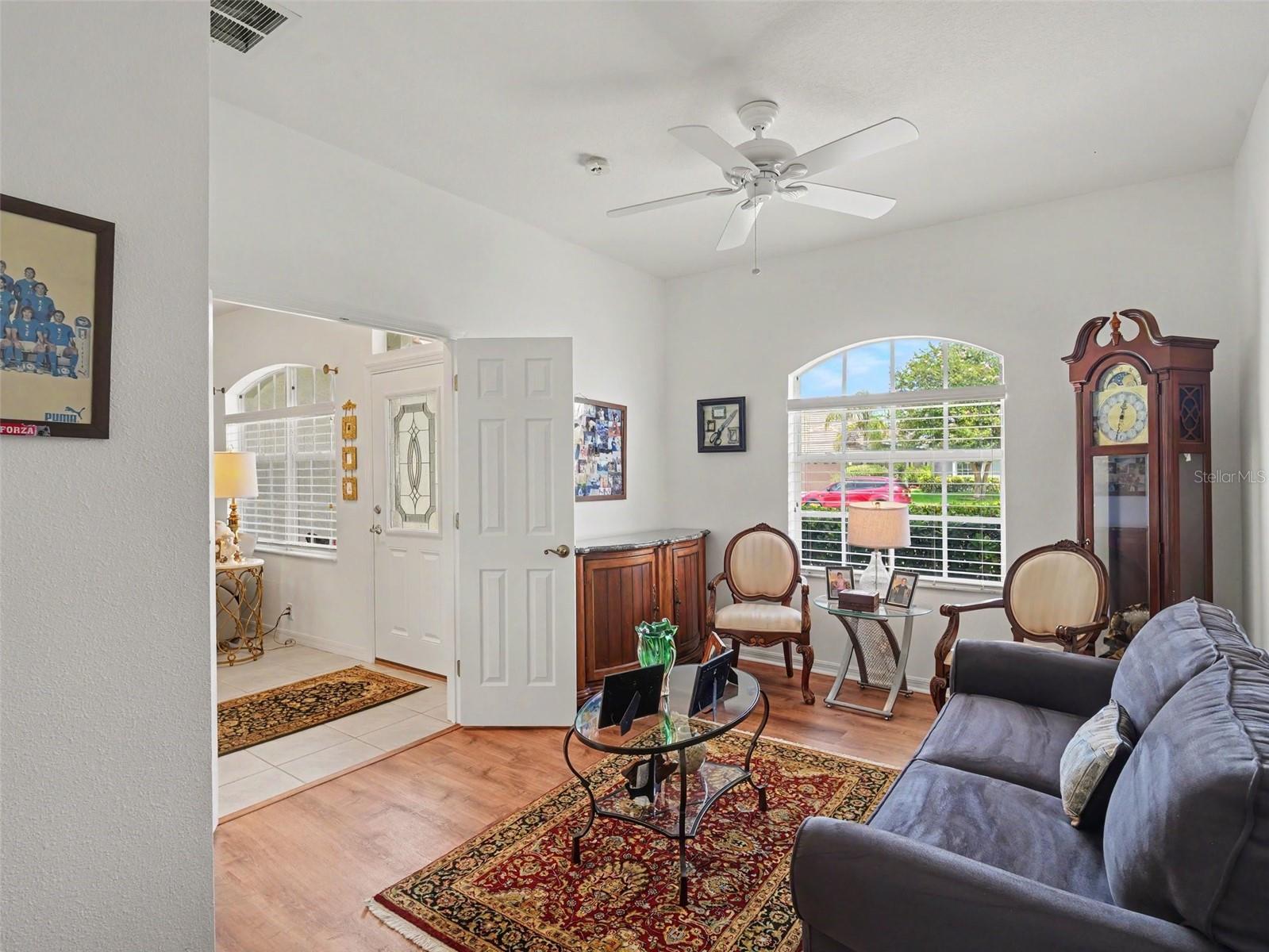 2885 ROYAL PALM DR