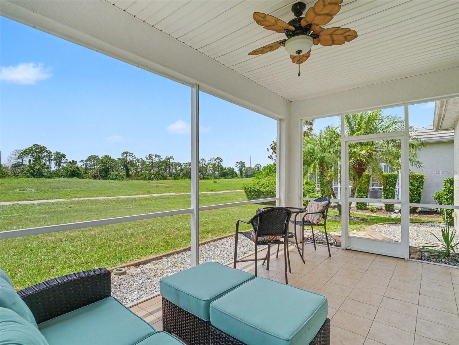 2885 ROYAL PALM DR