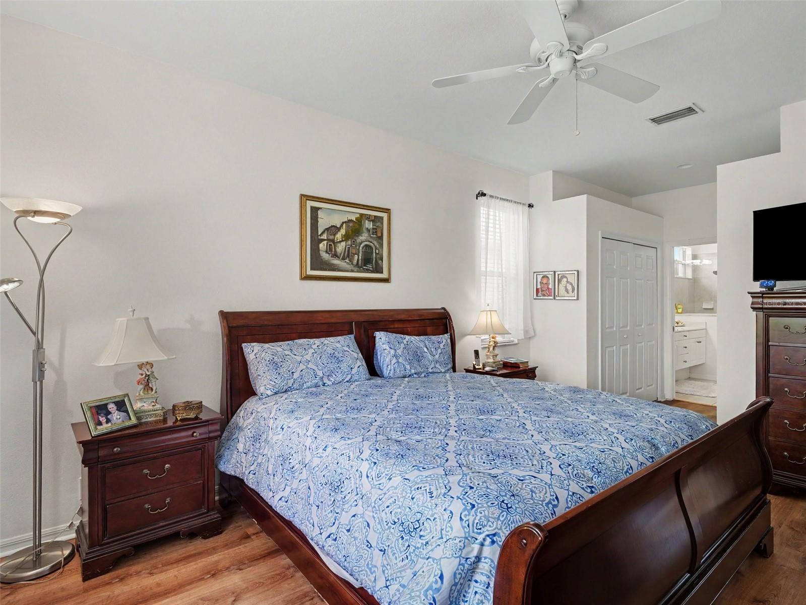 2885 ROYAL PALM DR