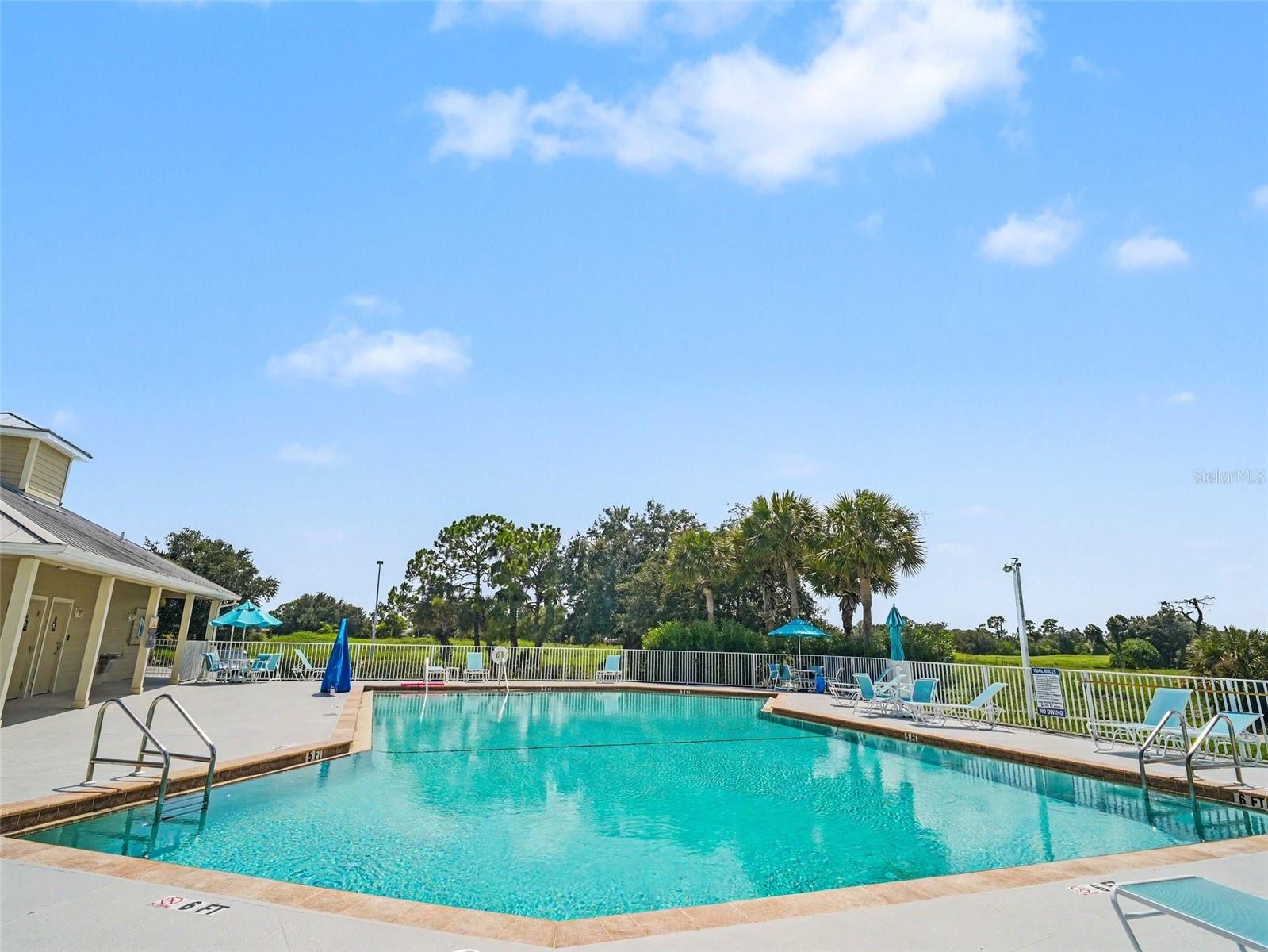 2885 ROYAL PALM DR