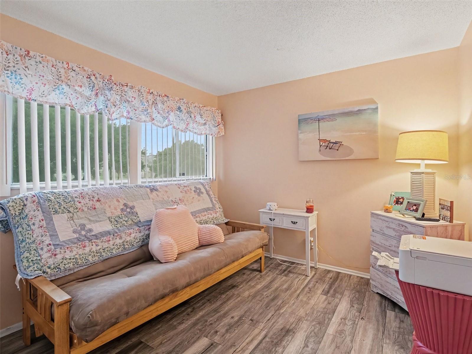 908 BYRON LN #6