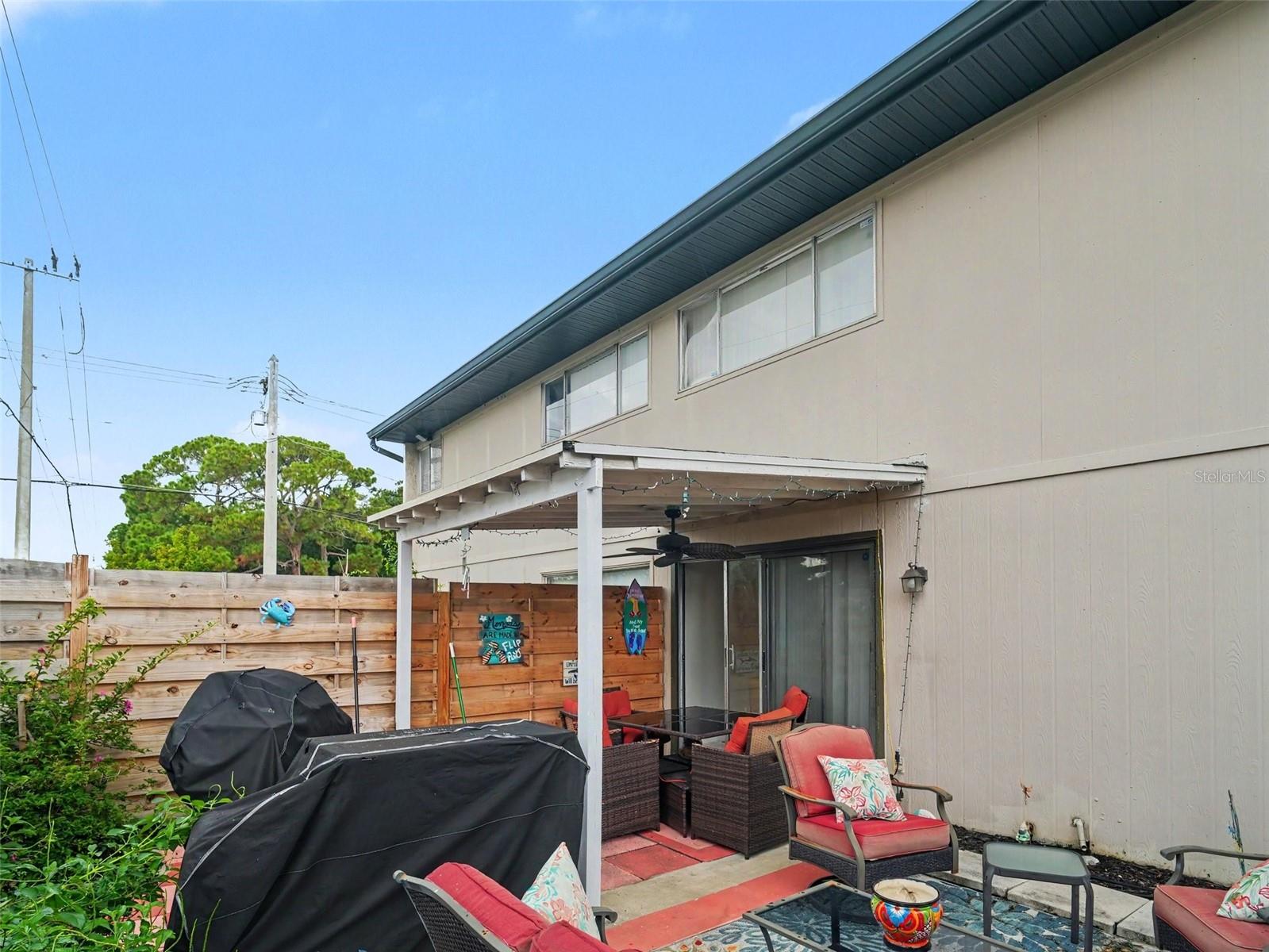 908 BYRON LN #6