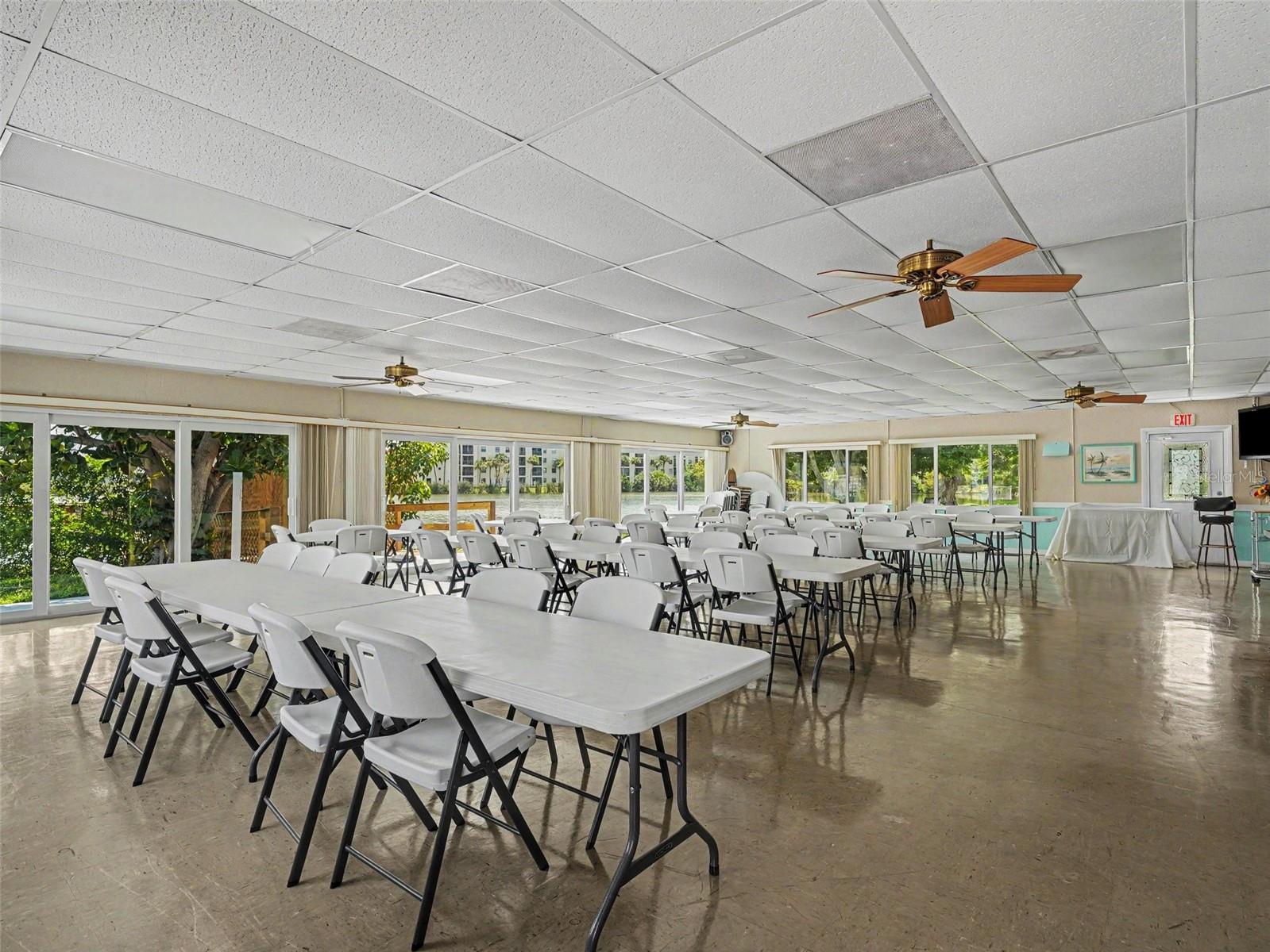 4023 LAKE BAYSHORE DR #112