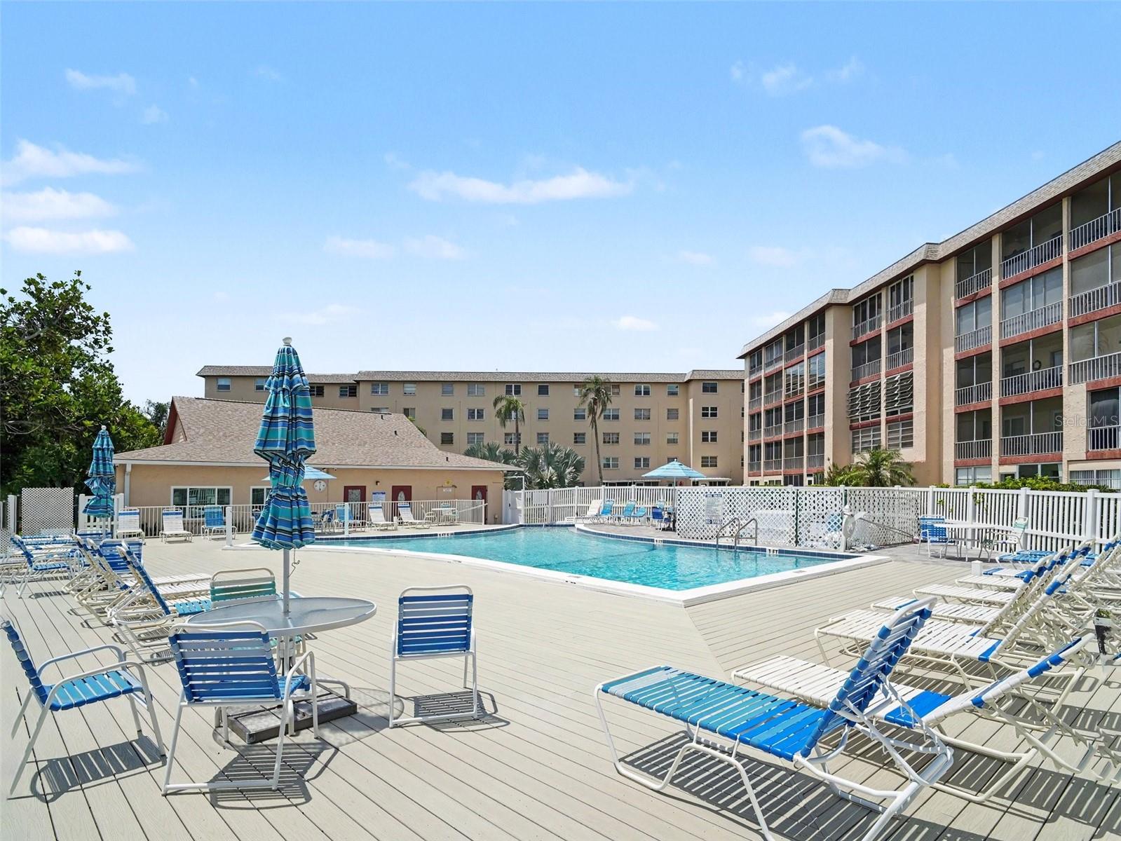 4023 LAKE BAYSHORE DR #112