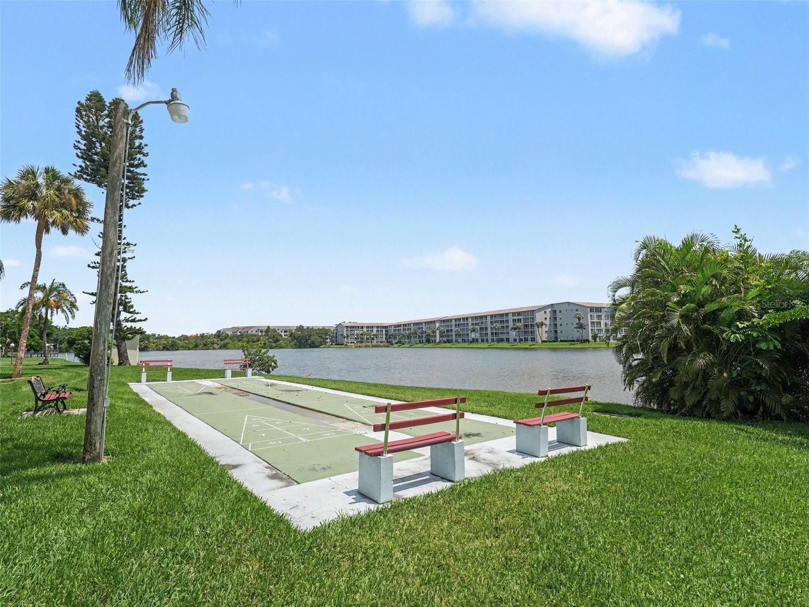 4023 LAKE BAYSHORE DR #112