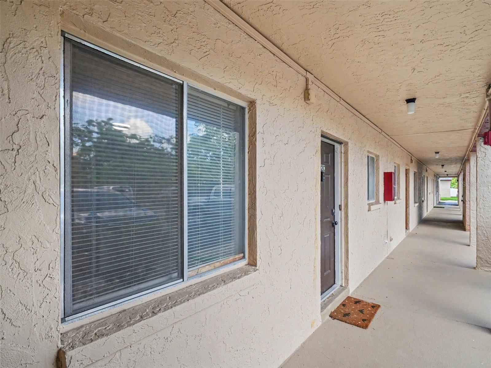 4023 LAKE BAYSHORE DR #112