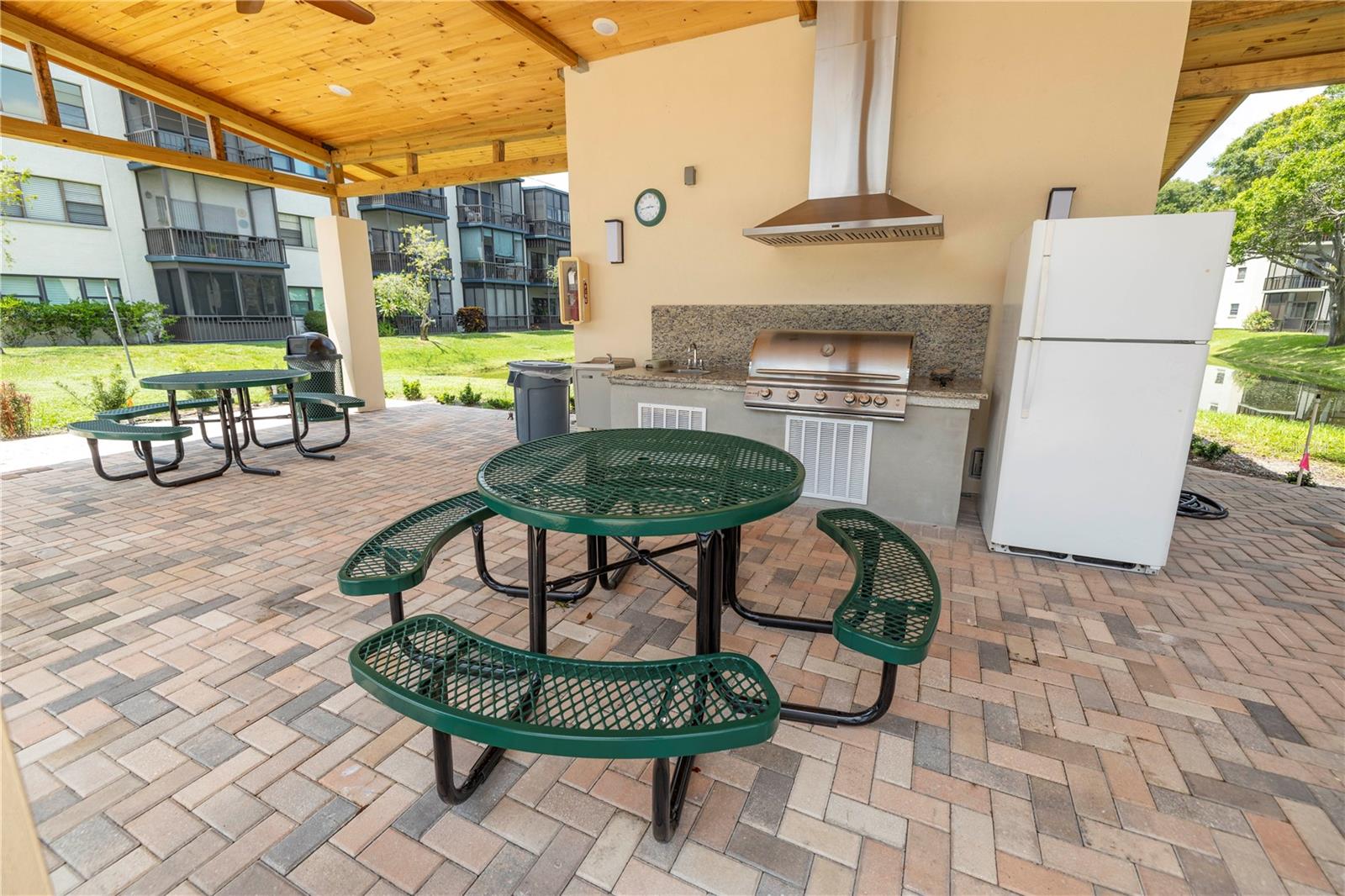 5990 TERRACE PARK DR N #111