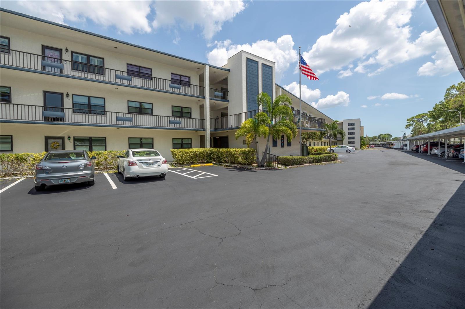 5990 TERRACE PARK DR N #111