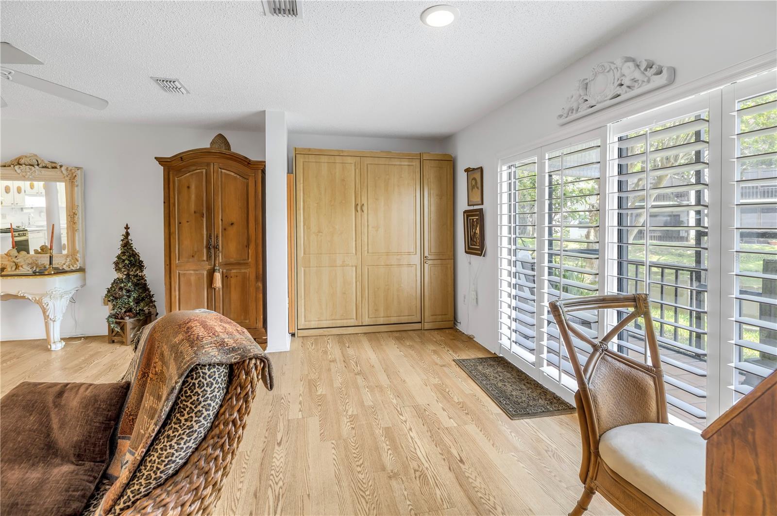 5990 TERRACE PARK DR N #111