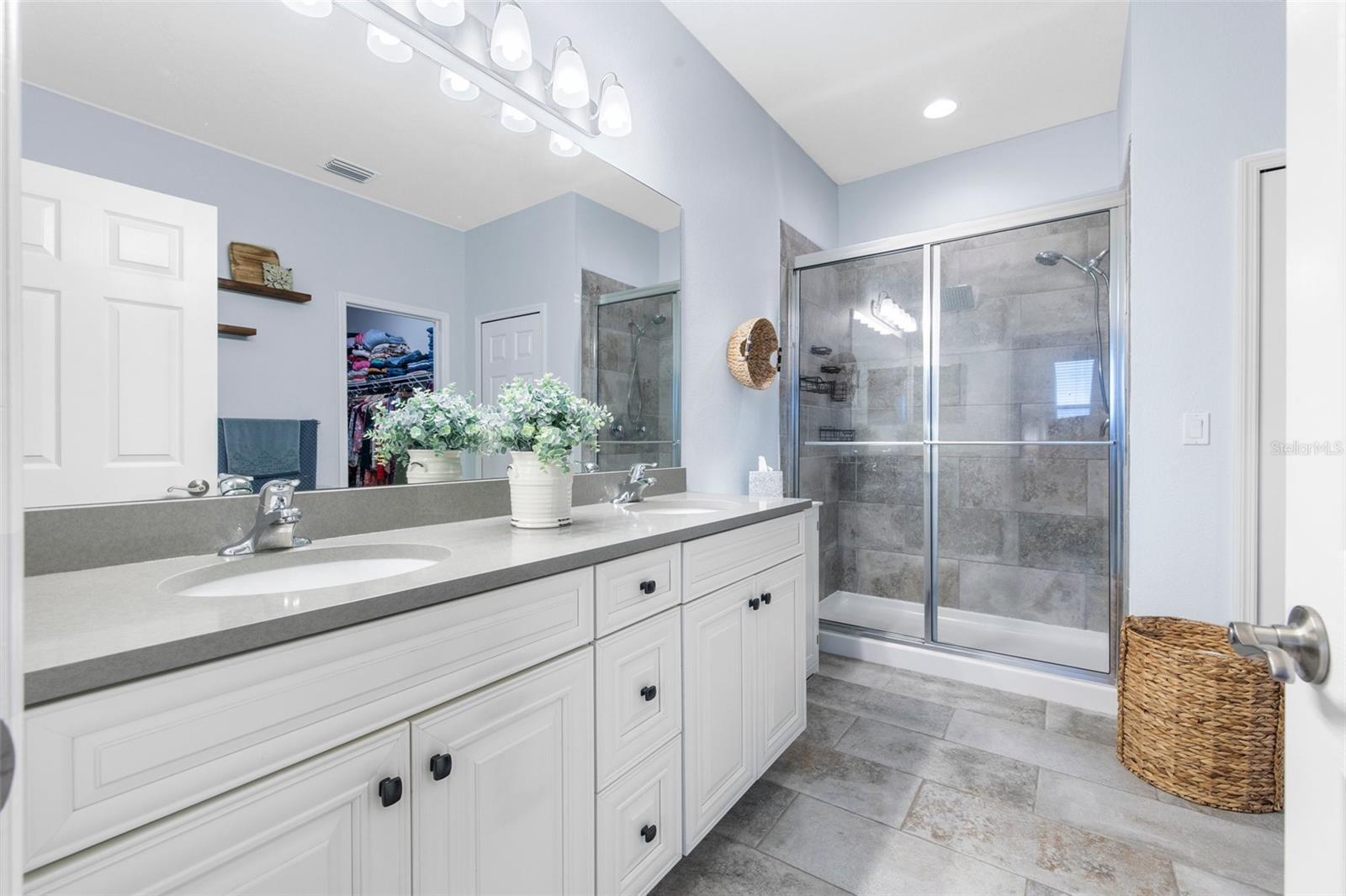 7719 108TH AVENUE CIR E