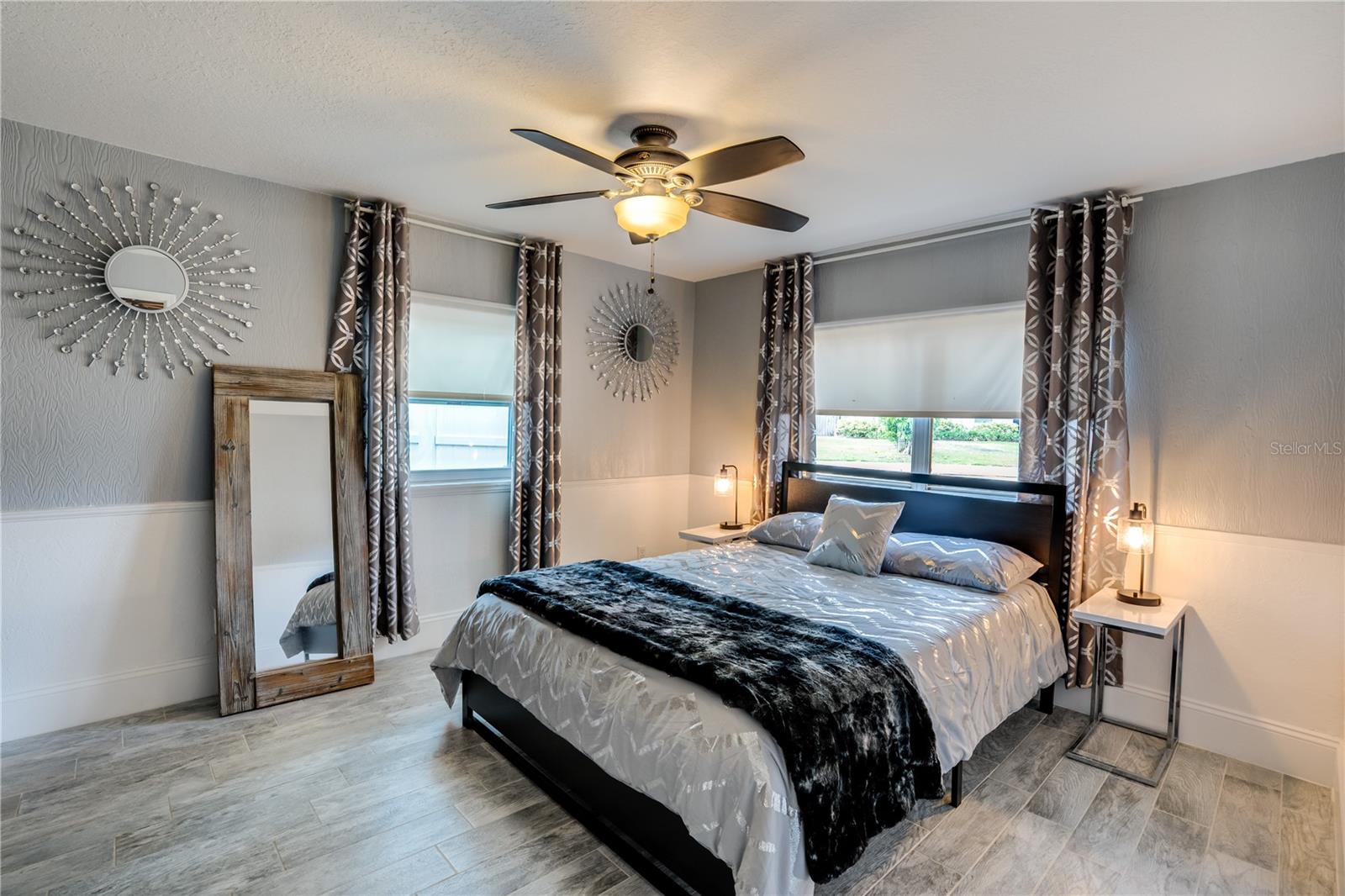 4071 SHORE ACRES BLVD NE