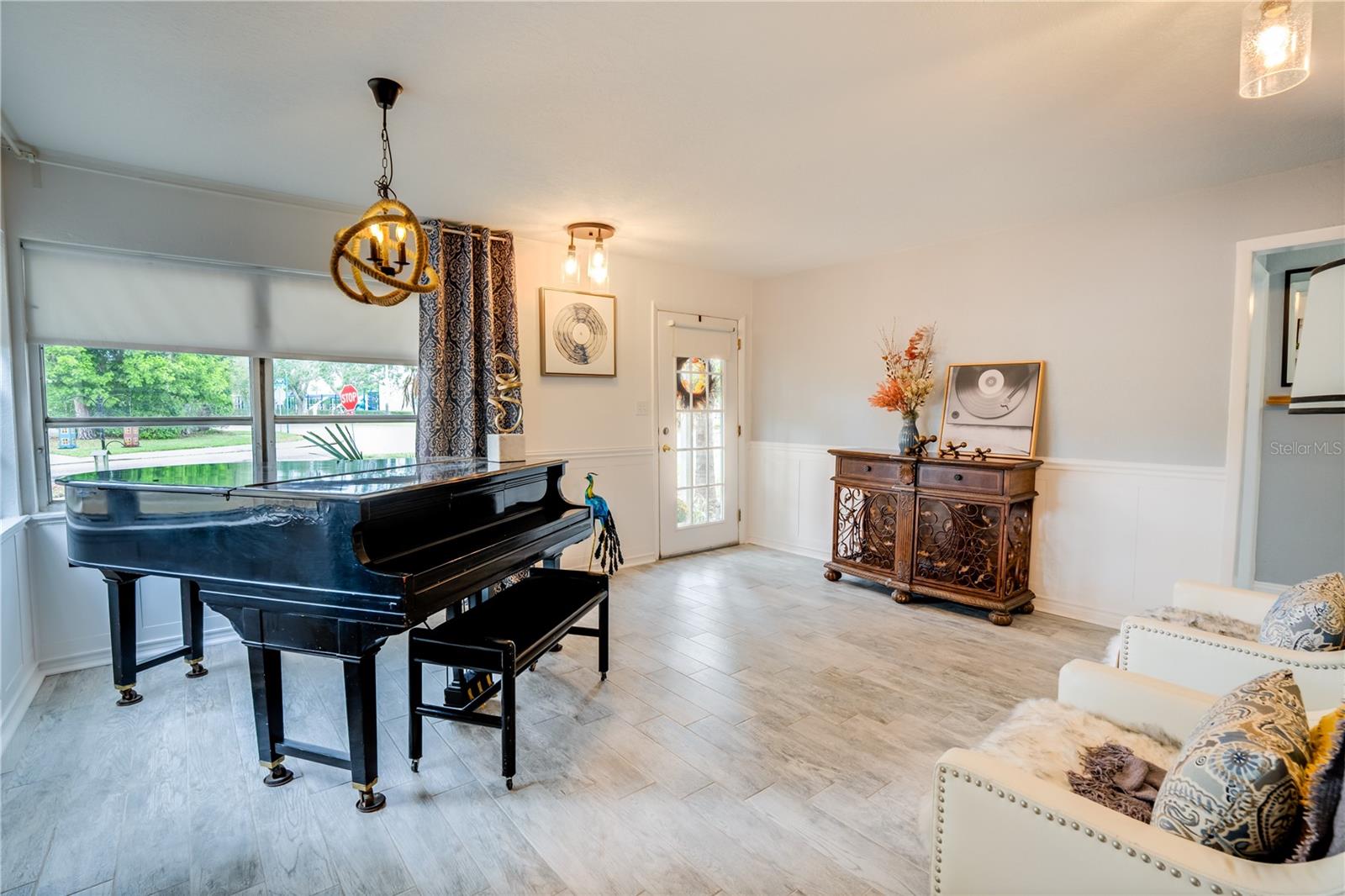 4071 SHORE ACRES BLVD NE