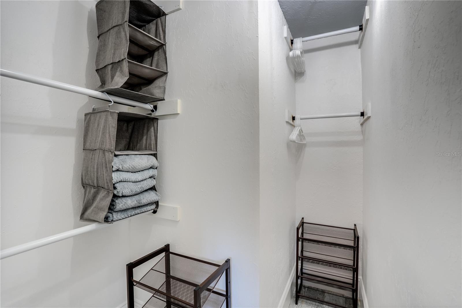 4071 SHORE ACRES BLVD NE