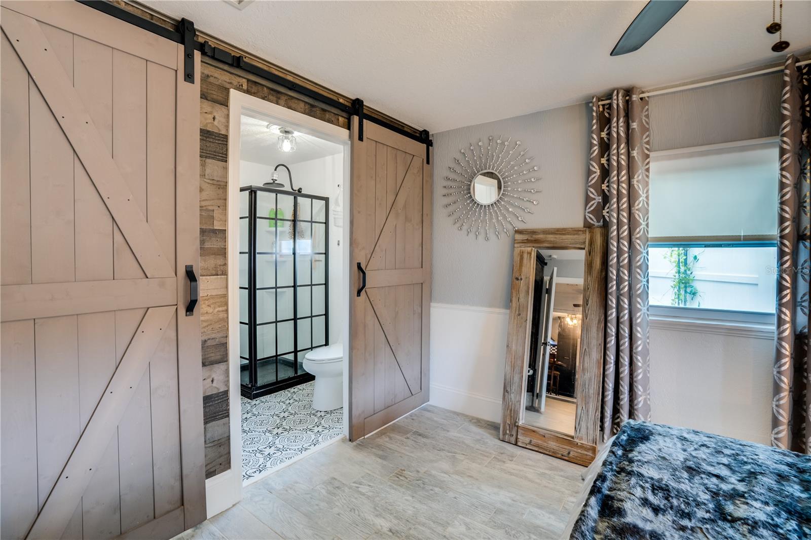 4071 SHORE ACRES BLVD NE