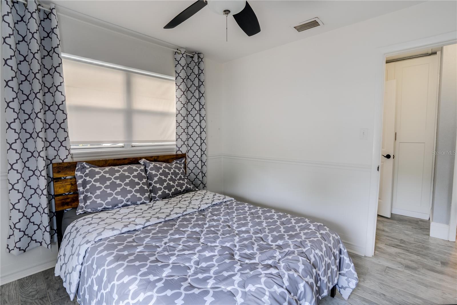 4071 SHORE ACRES BLVD NE