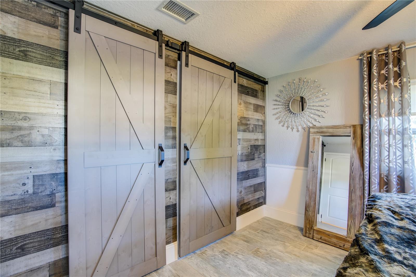 4071 SHORE ACRES BLVD NE