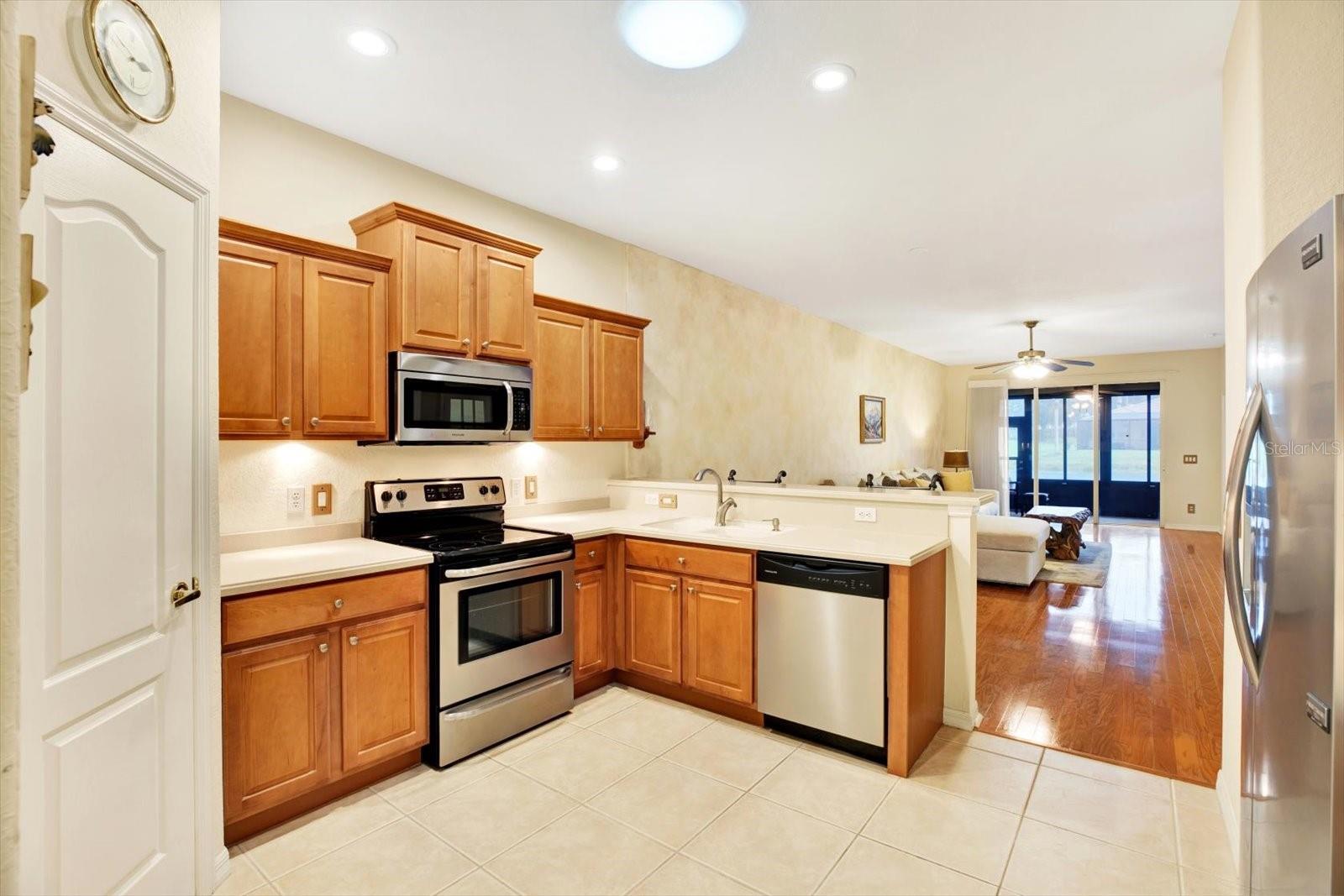 8318 SUMMER GREENS TER