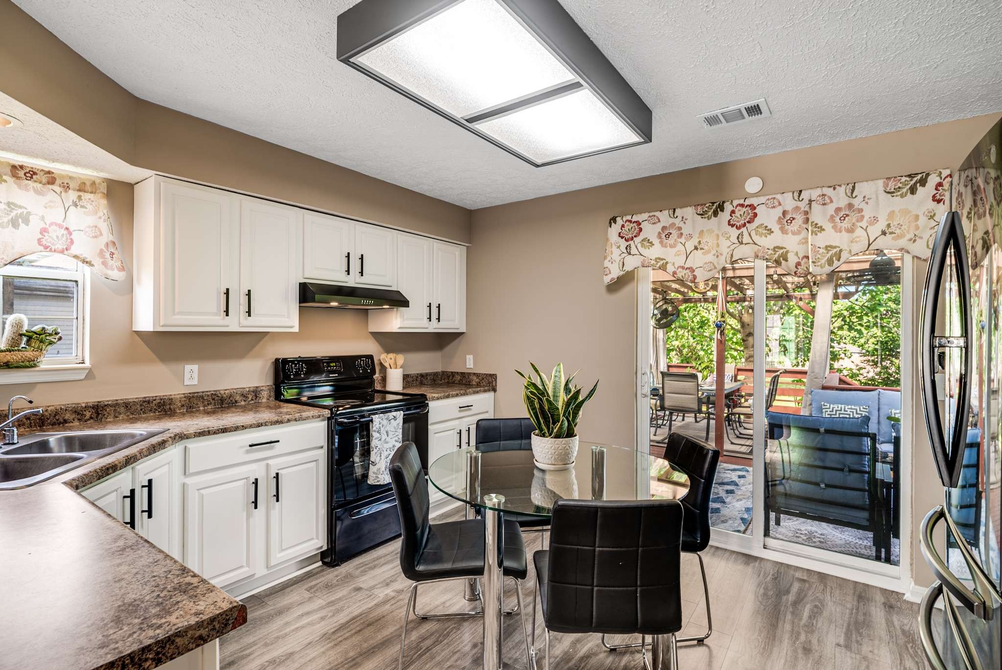 2778 River Bend Dr