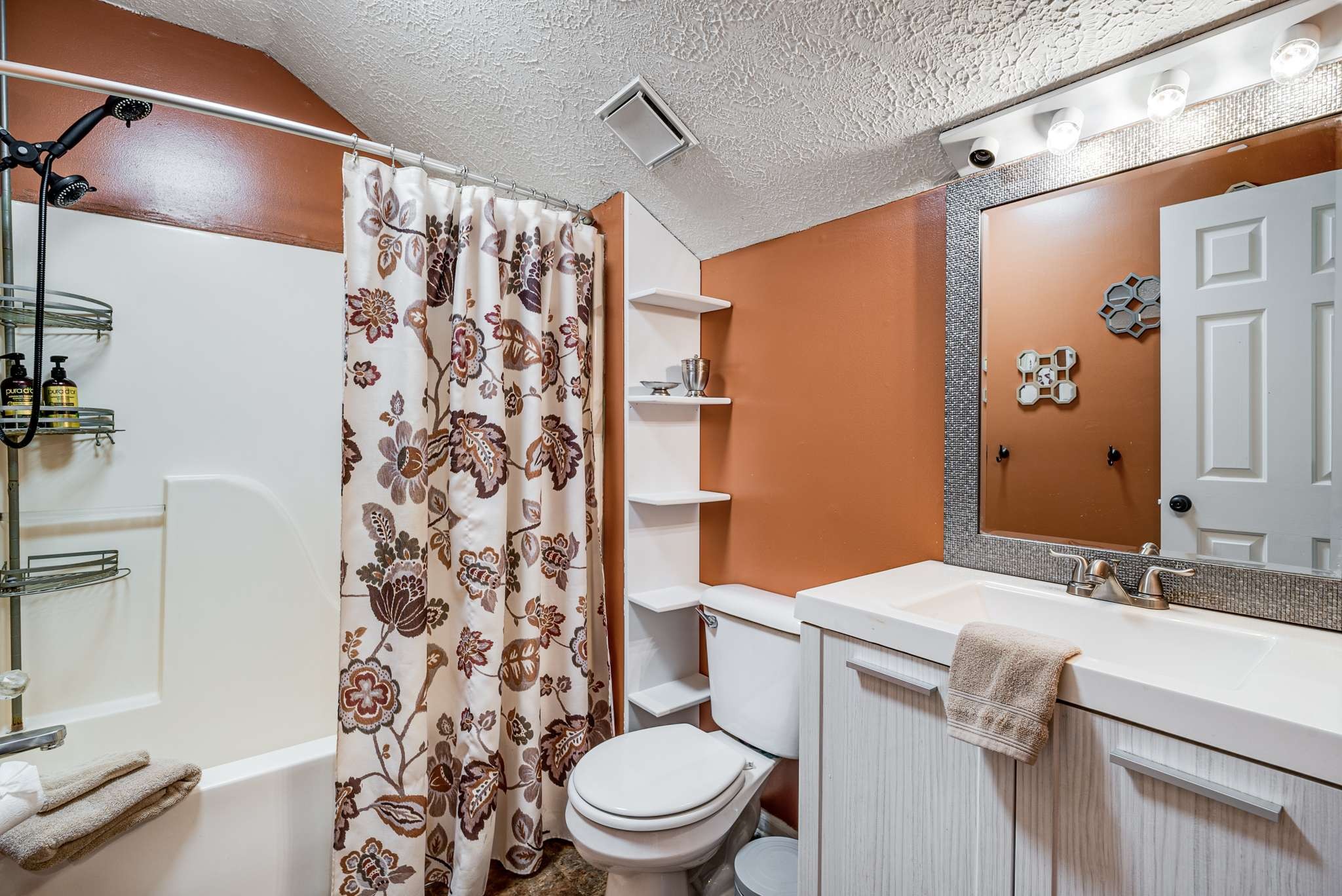 2778 River Bend Dr