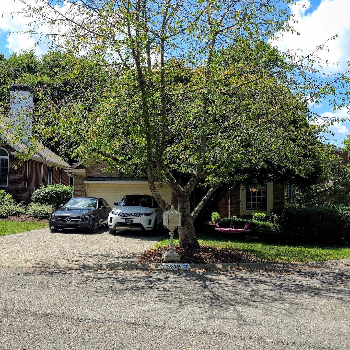 5516 Hearthstone Ln