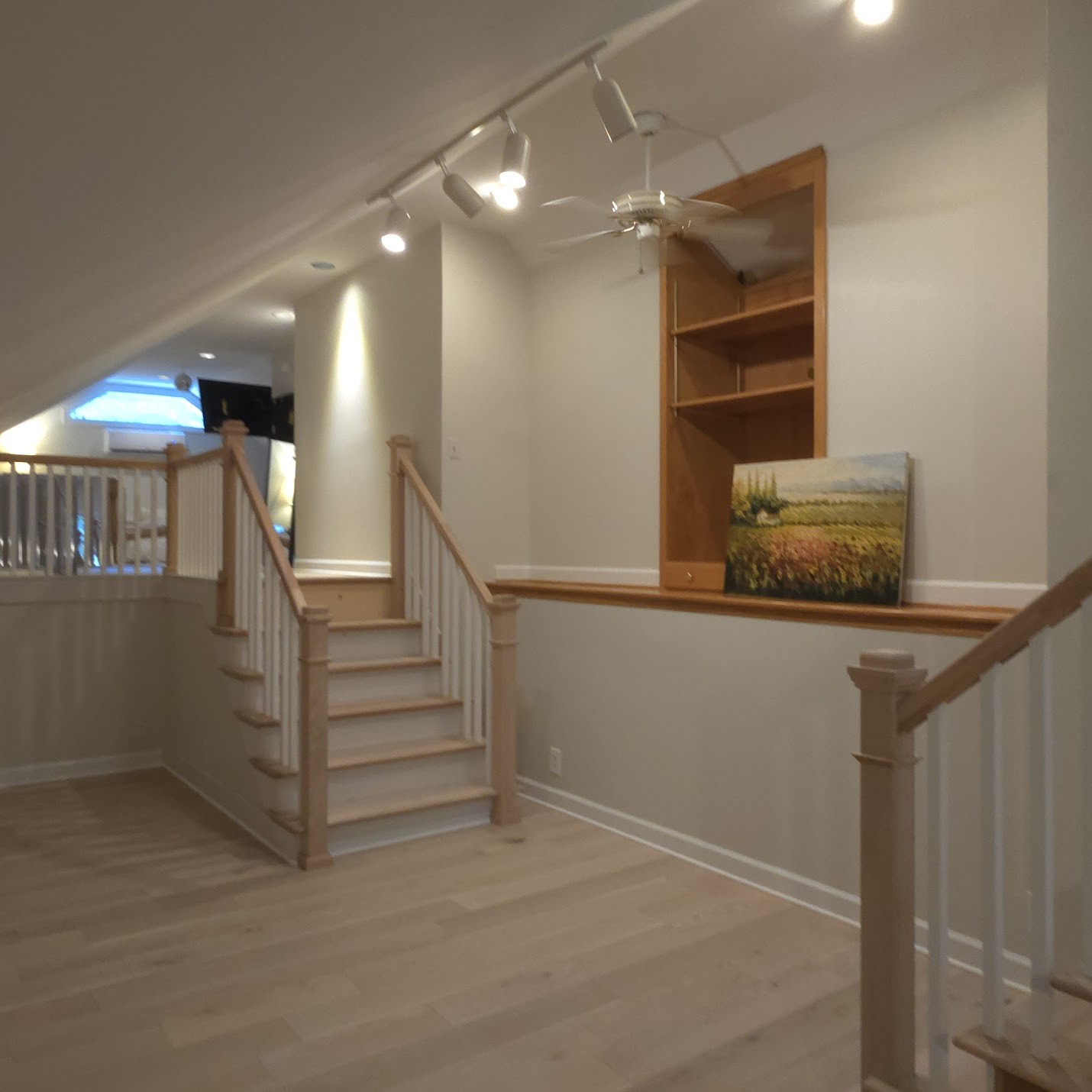5516 Hearthstone Ln