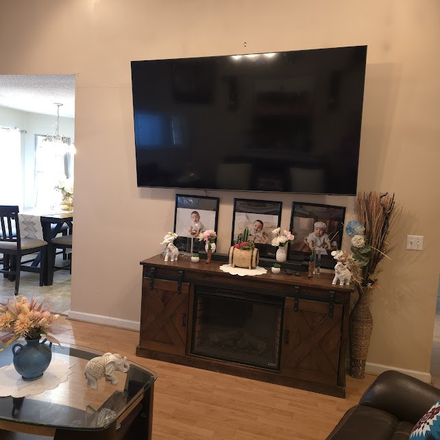 1908 Igou Crossing Dr