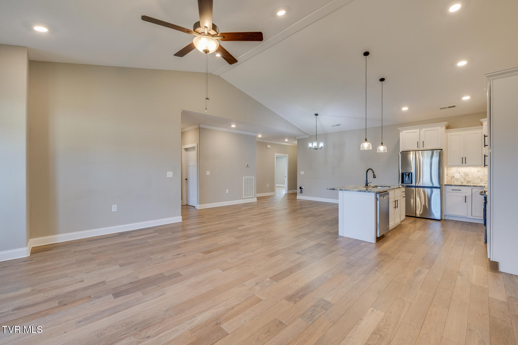 400 Harps Lane