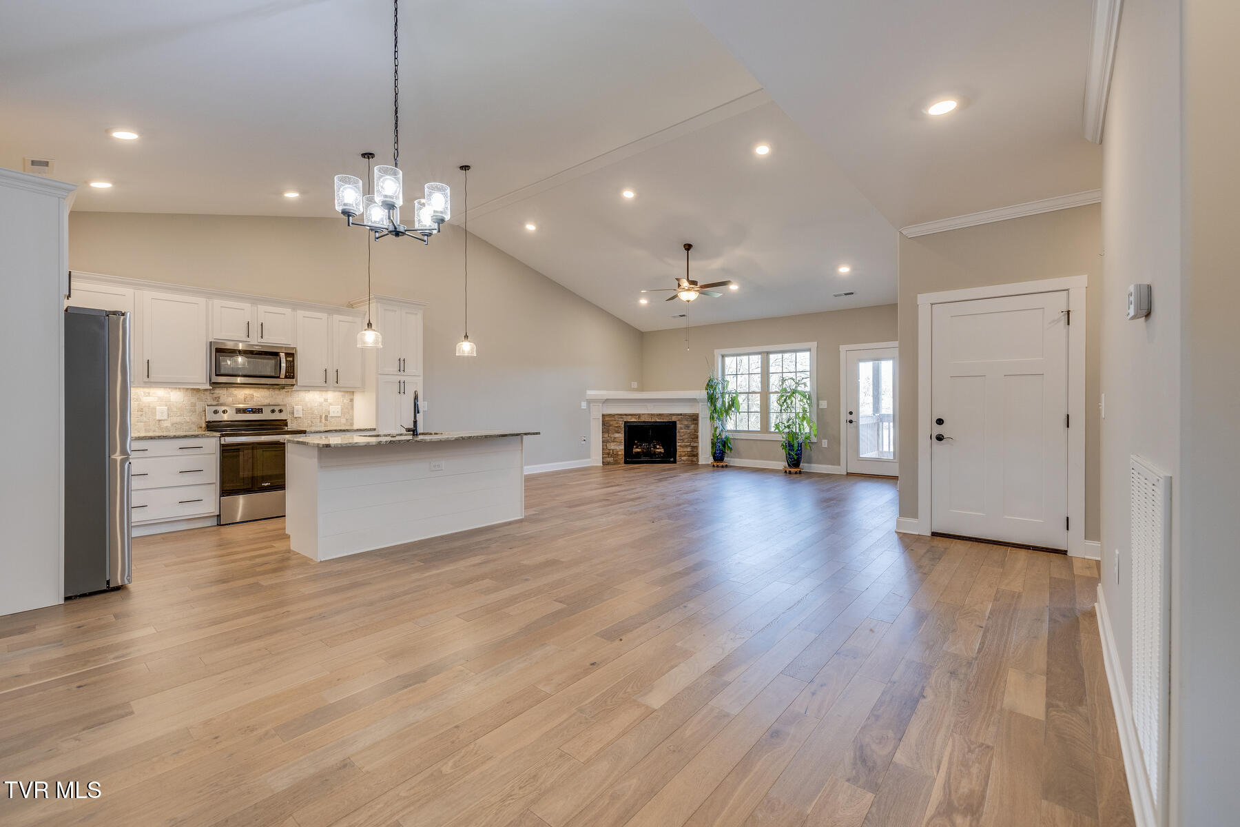 400 Harps Lane